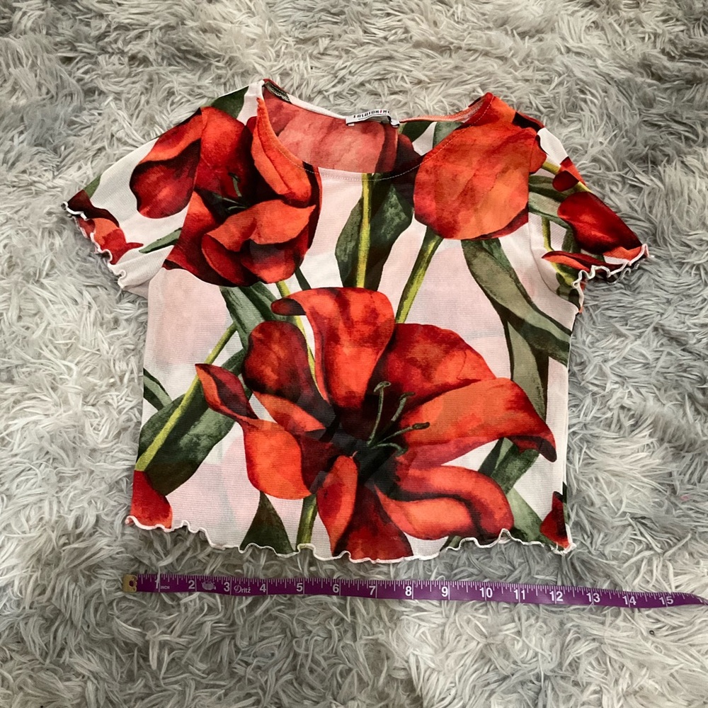 Fashion Nova Red Floral sheer Short Sleeve Crop Top